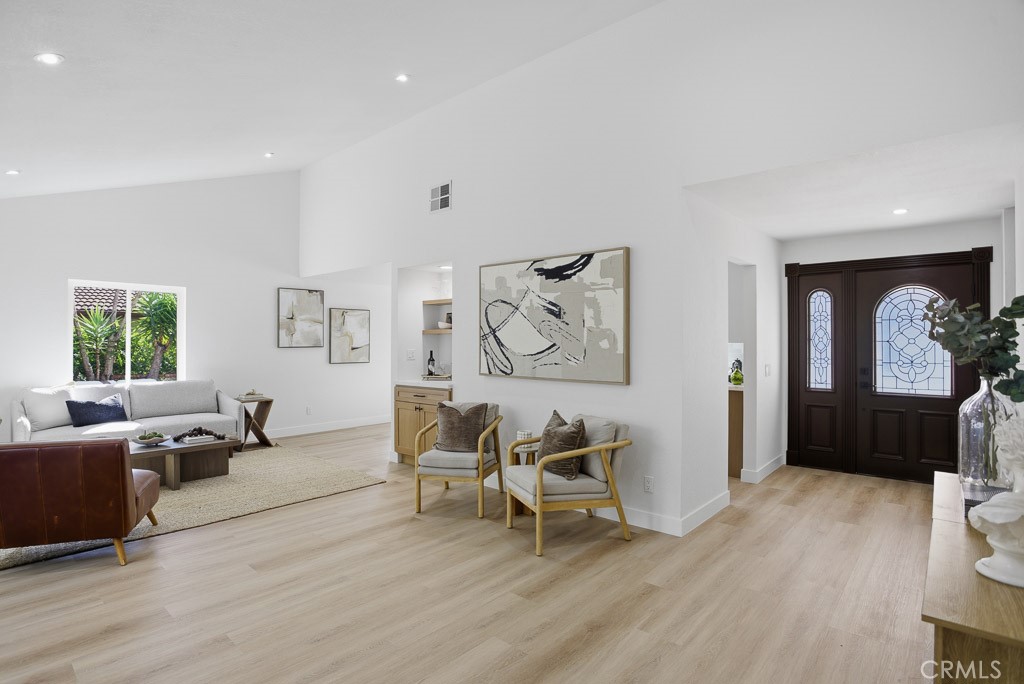 1069 Belleza Street Camarillo, CA 93012 - Photo 13 of 59