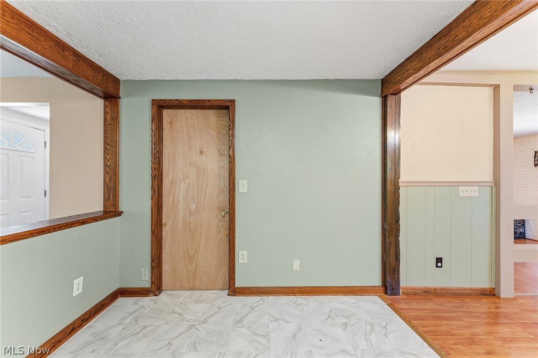 154 Fairfield Road Avon Lake, OH 44012 - Photo 15 of 43