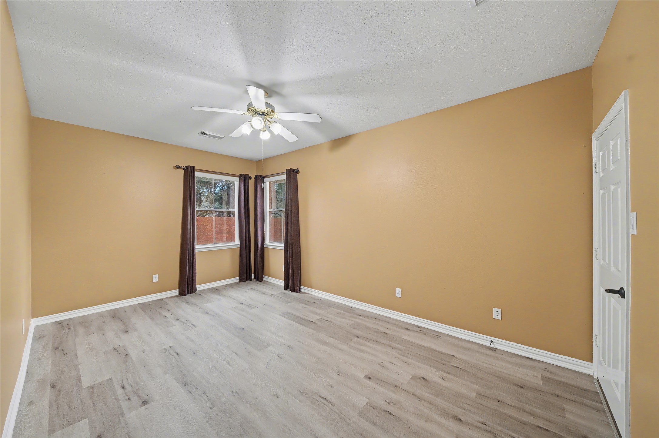 5403 Emerald Pointe Lane Sugar Land, TX 77479 - Photo 26 of 50 a view of an empty room with a window