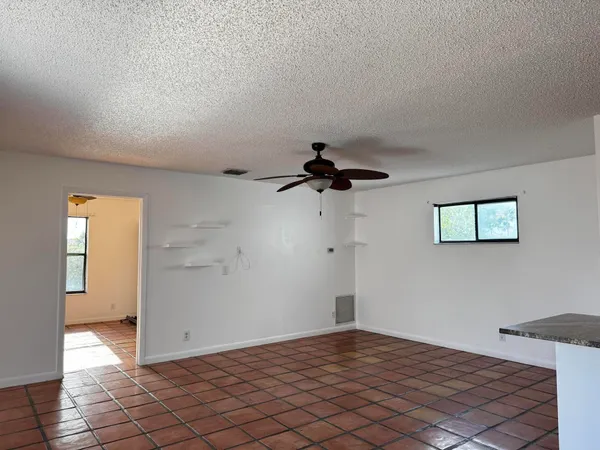 $2,200 | 24 Crossings Circle, Unit H, Boynton Beach, FL 33435