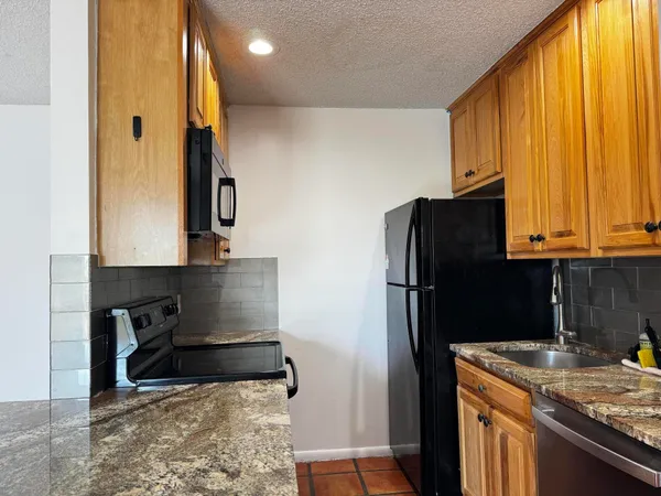 $2,200 | 24 Crossings Circle, Unit H, Boynton Beach, FL 33435