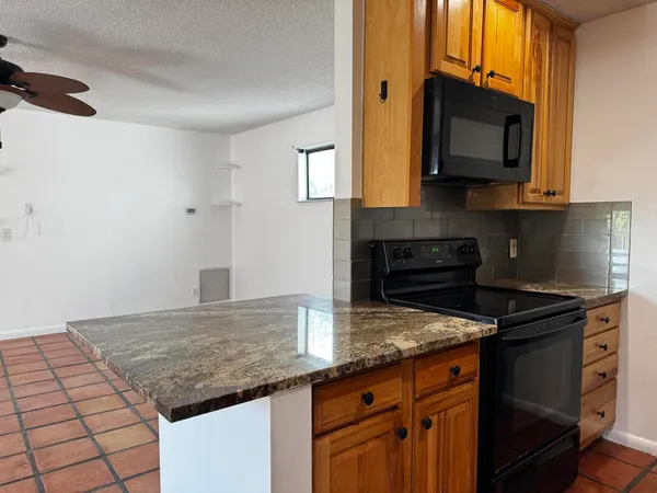 $2,200 | 24 Crossings Circle, Unit H, Boynton Beach, FL 33435