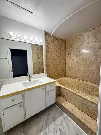 $2,200 | 24 Crossings Circle, Unit H, Boynton Beach, FL 33435