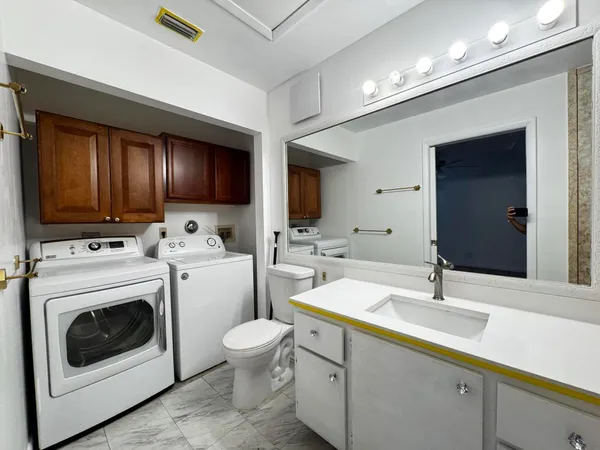 $2,200 | 24 Crossings Circle, Unit H, Boynton Beach, FL 33435