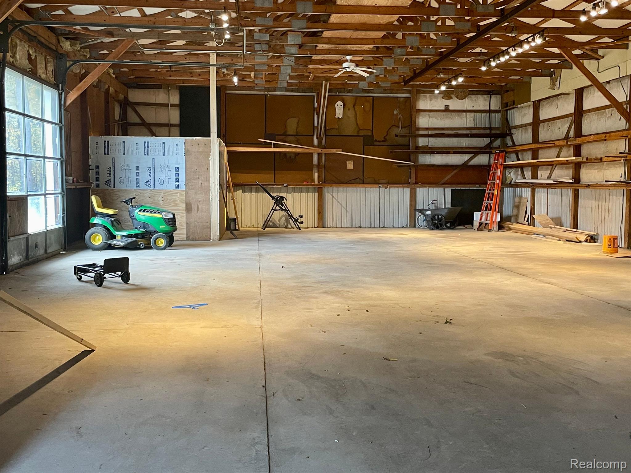 8043 North Lewis Road Mount Morris, MI 48458 - Photo 9 of 13 Gallery Image 9