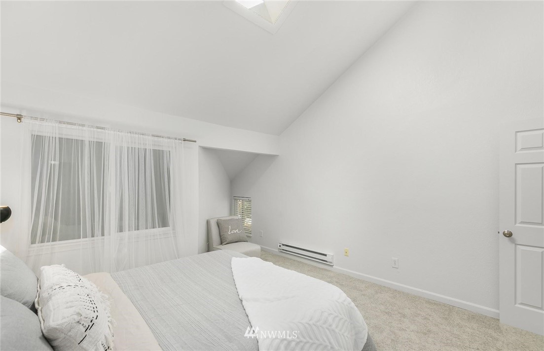 14717 Northeast 44th Street, Unit R6 Bellevue, WA 98007 - Photo 17 of 31 Gallery Image 17