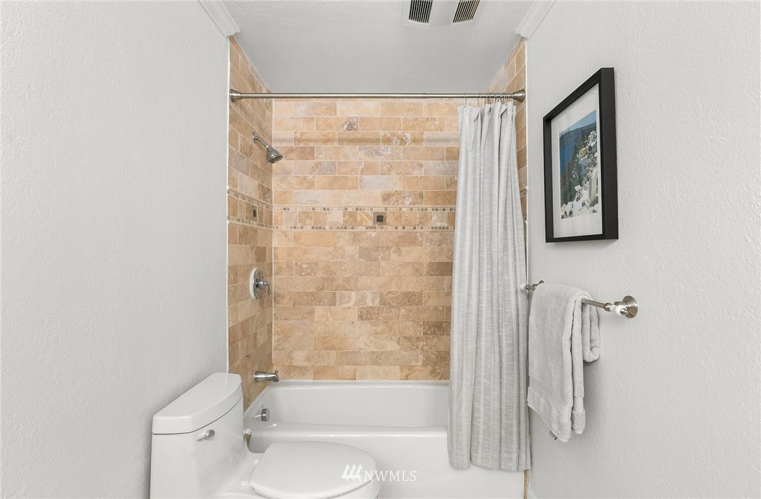 14717 Northeast 44th Street, Unit R6 Bellevue, WA 98007 - Photo 20 of 31 Gallery Image 20