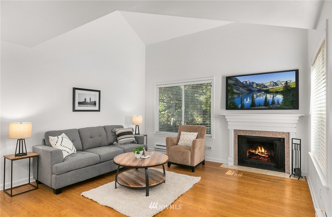 14717 Northeast 44th Street, Unit R6 Bellevue, WA 98007 - Photo 3 of 31 Gallery Image 3