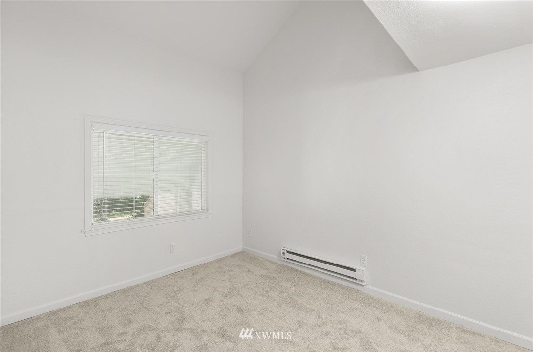 14717 Northeast 44th Street, Unit R6 Bellevue, WA 98007 - Photo 21 of 31 Gallery Image 21