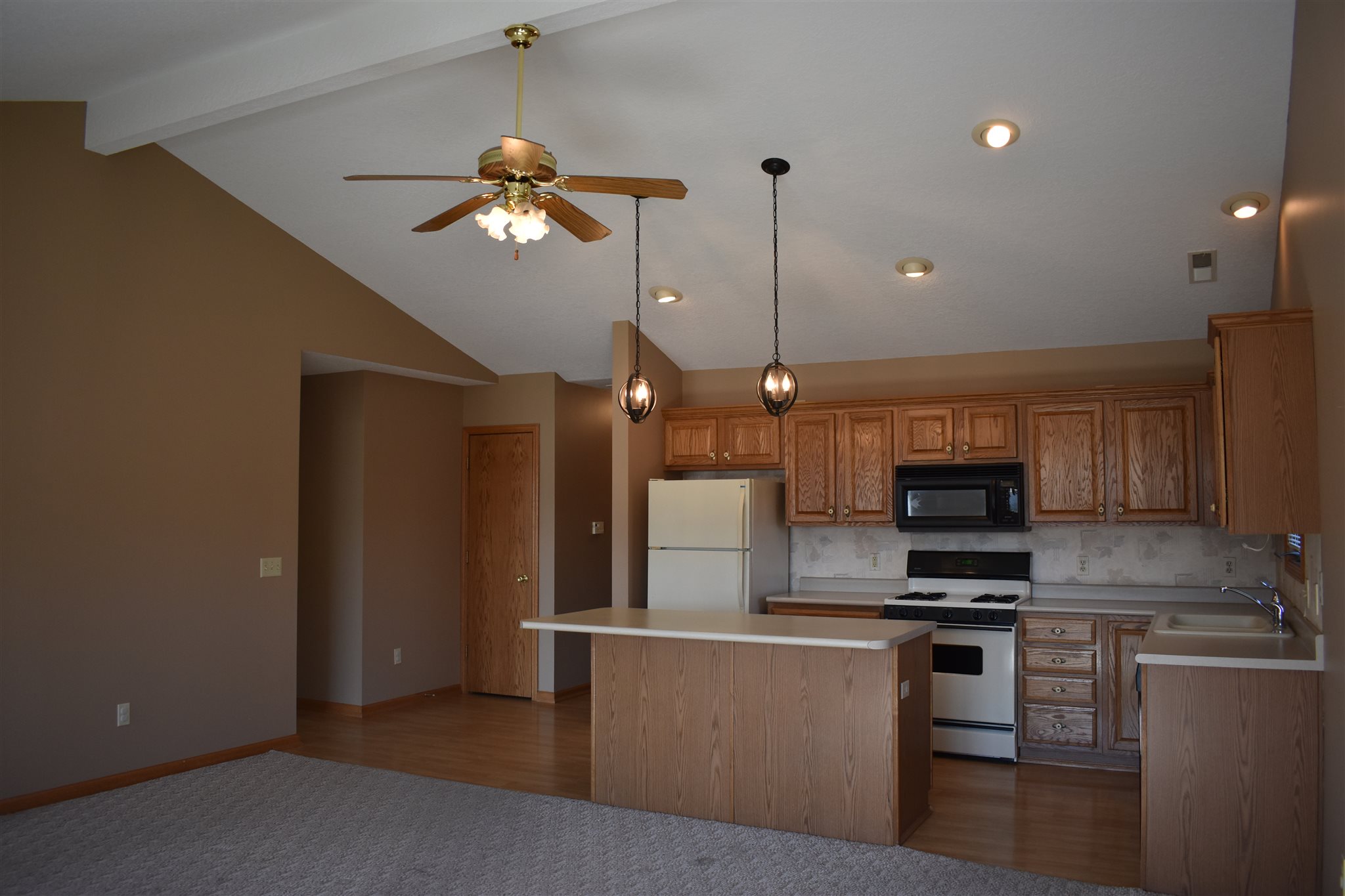 1553 Fairway Drive Decatur, IN 46733 - Photo 6 of 24 Gallery Image 6