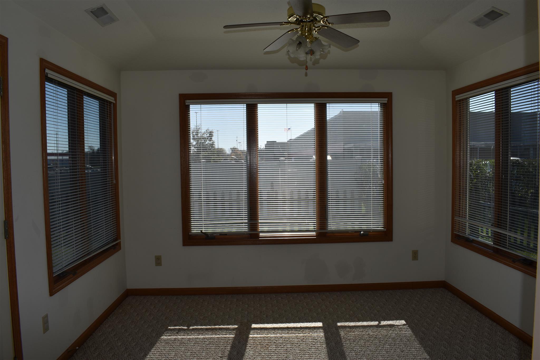 1553 Fairway Drive Decatur, IN 46733 - Photo 10 of 24 Gallery Image 10