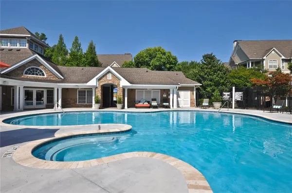 $1,895 | 6210 Peachtree Dunwoody Road, Unit 104, Atlanta, GA 30328