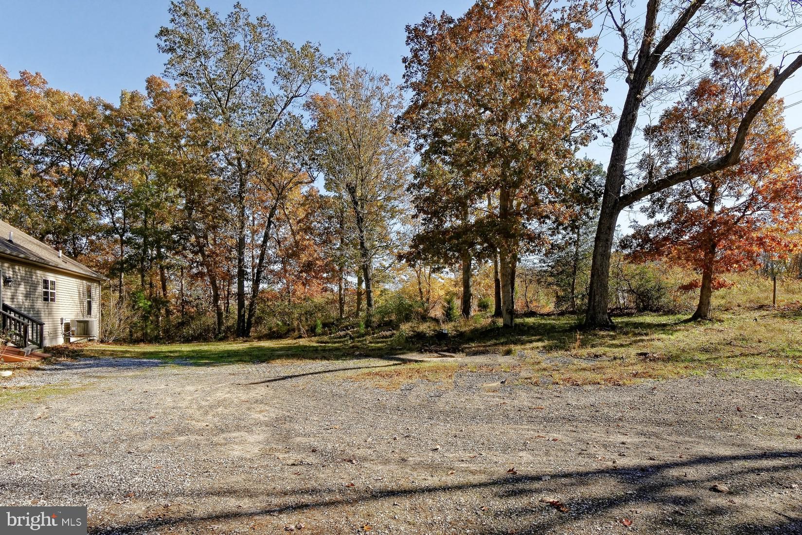 557 Harmersville - Pecks Corner Road Quinton, NJ 08079 - Photo 4 of 22