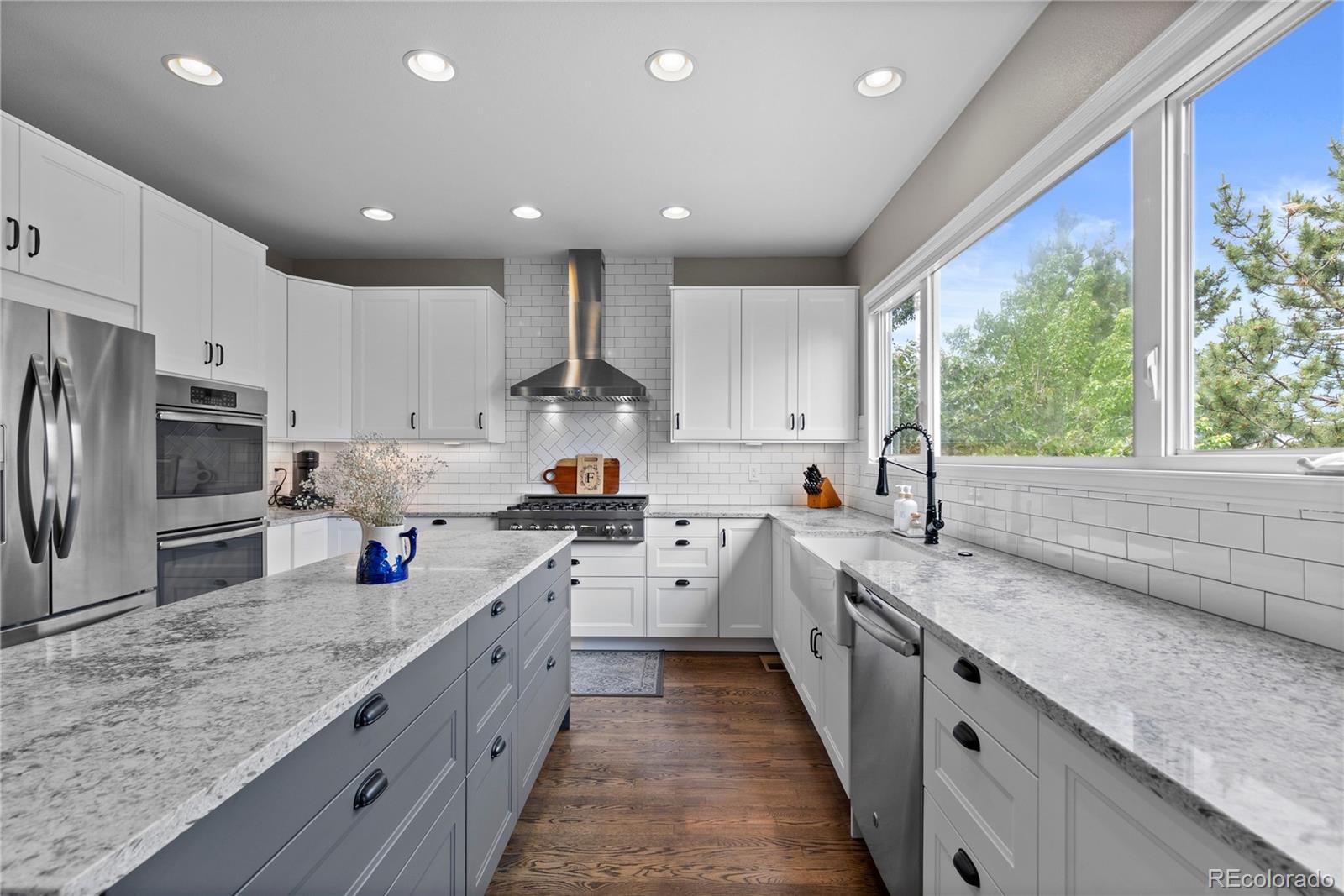 529 Rita Place Castle Pines, CO 80108 - Photo 15 of 49