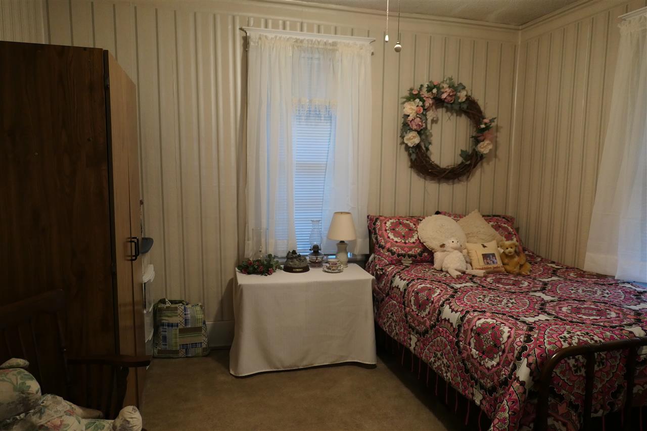 115 Riverside Drive Alma, MI 48801 - Photo 20 of 35 1854867-20.JPG