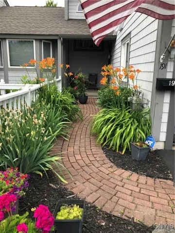 $3,200 | 191 Summerhaven Drive South, Manlius, NY 13057
