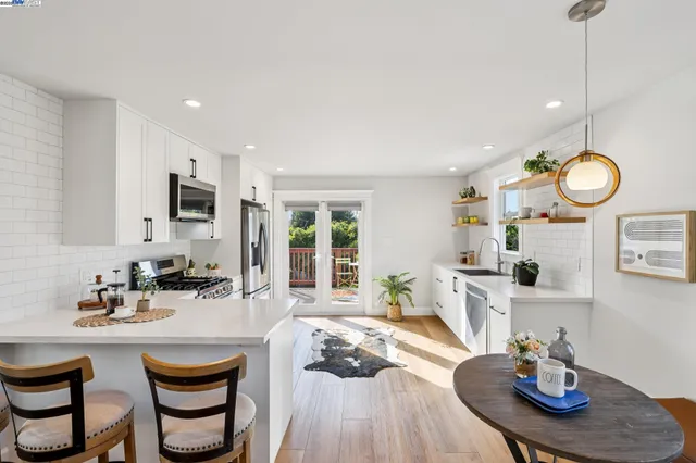 $1,275,000 | 1525 Stanton Street, Alameda, CA 94501
