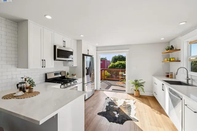 $1,275,000 | 1525 Stanton Street, Alameda, CA 94501