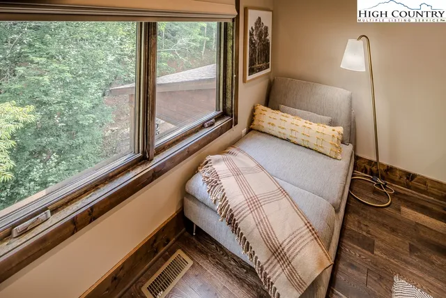 $1,099,000 | 273 High Country Overlook, Banner Elk, NC 28604