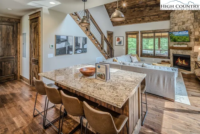 $1,099,000 | 273 High Country Overlook, Banner Elk, NC 28604