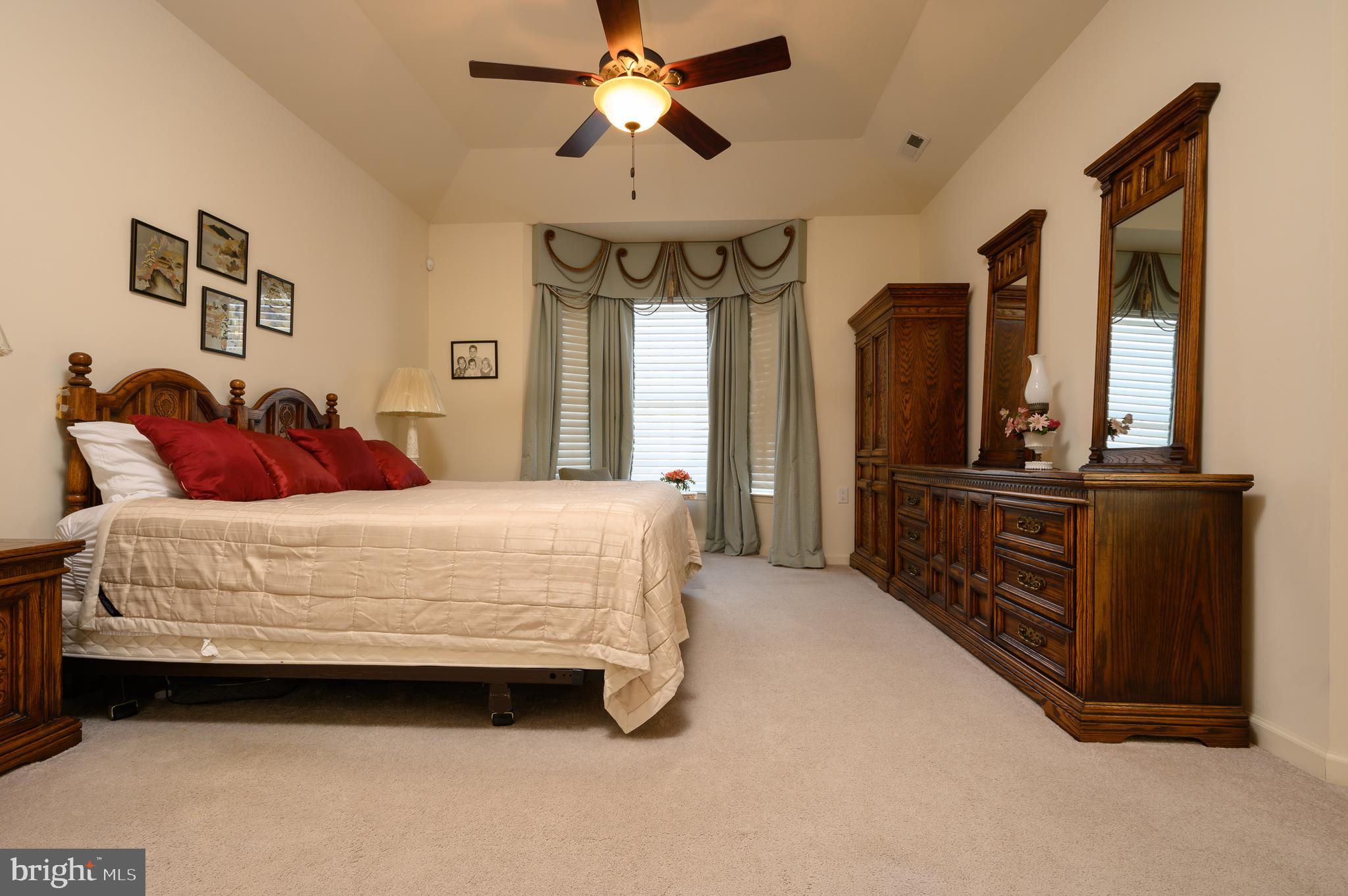 4 Five Ponds Circle Warminster, PA 18974 - Photo 15 of 27