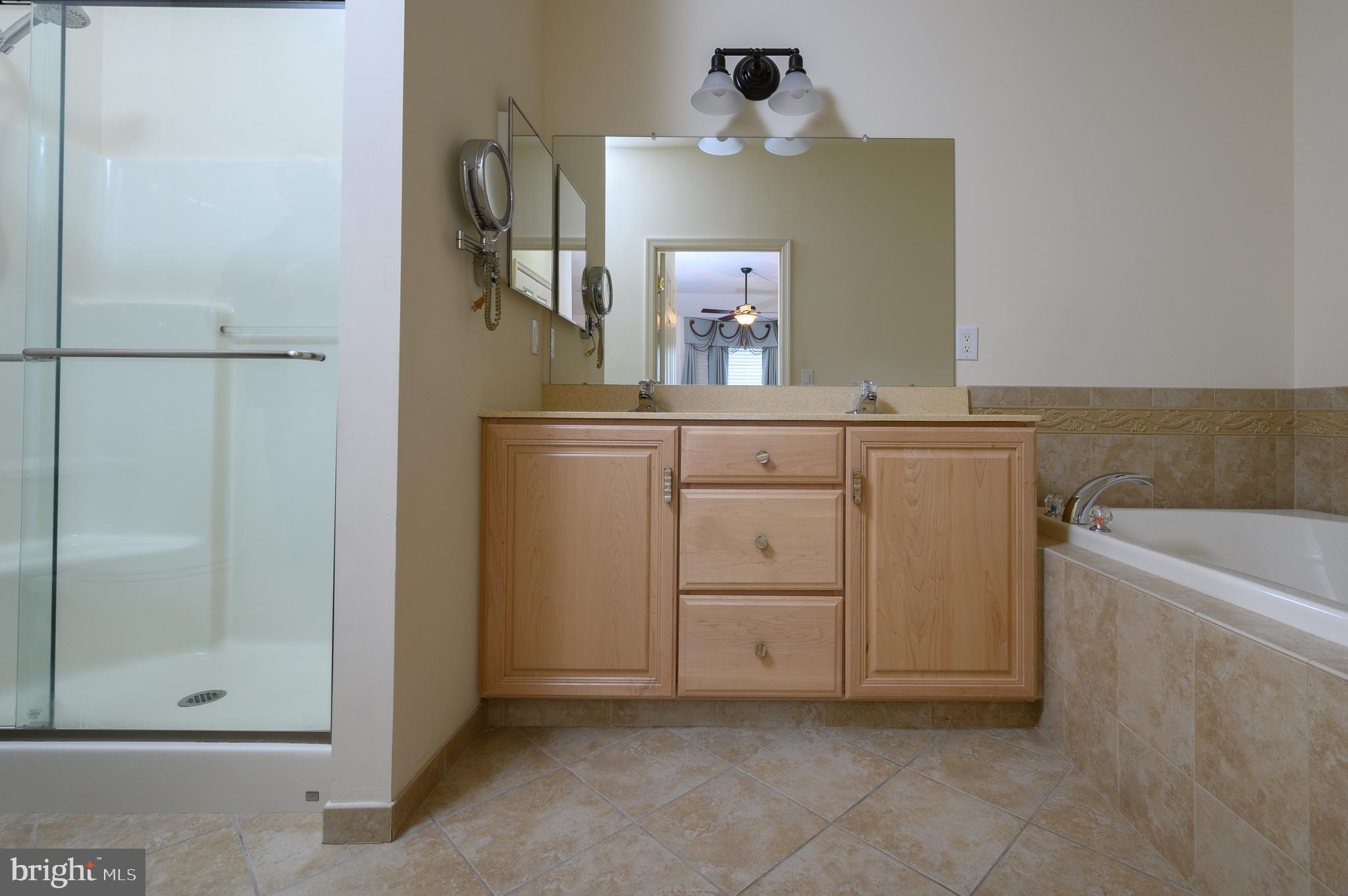 4 Five Ponds Circle Warminster, PA 18974 - Photo 17 of 27