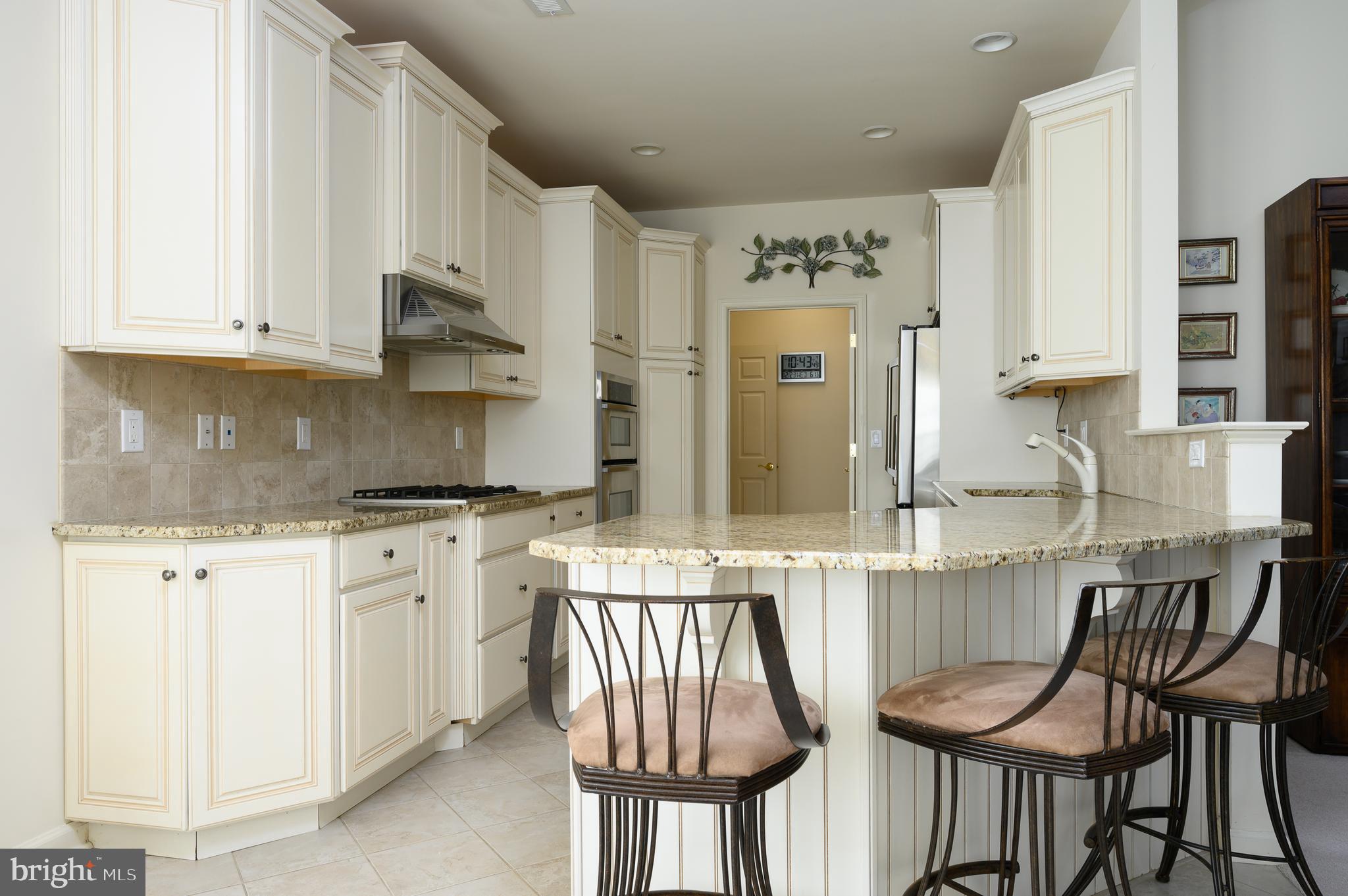 4 Five Ponds Circle Warminster, PA 18974 - Photo 7 of 27