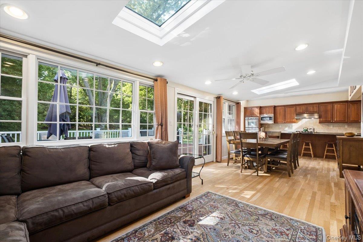 372 Fort Hill Road Scarsdale, NY 10583 - Photo 40 of 40 The family room is adjacent to the kitchen and eating area --- perfect floor plan!