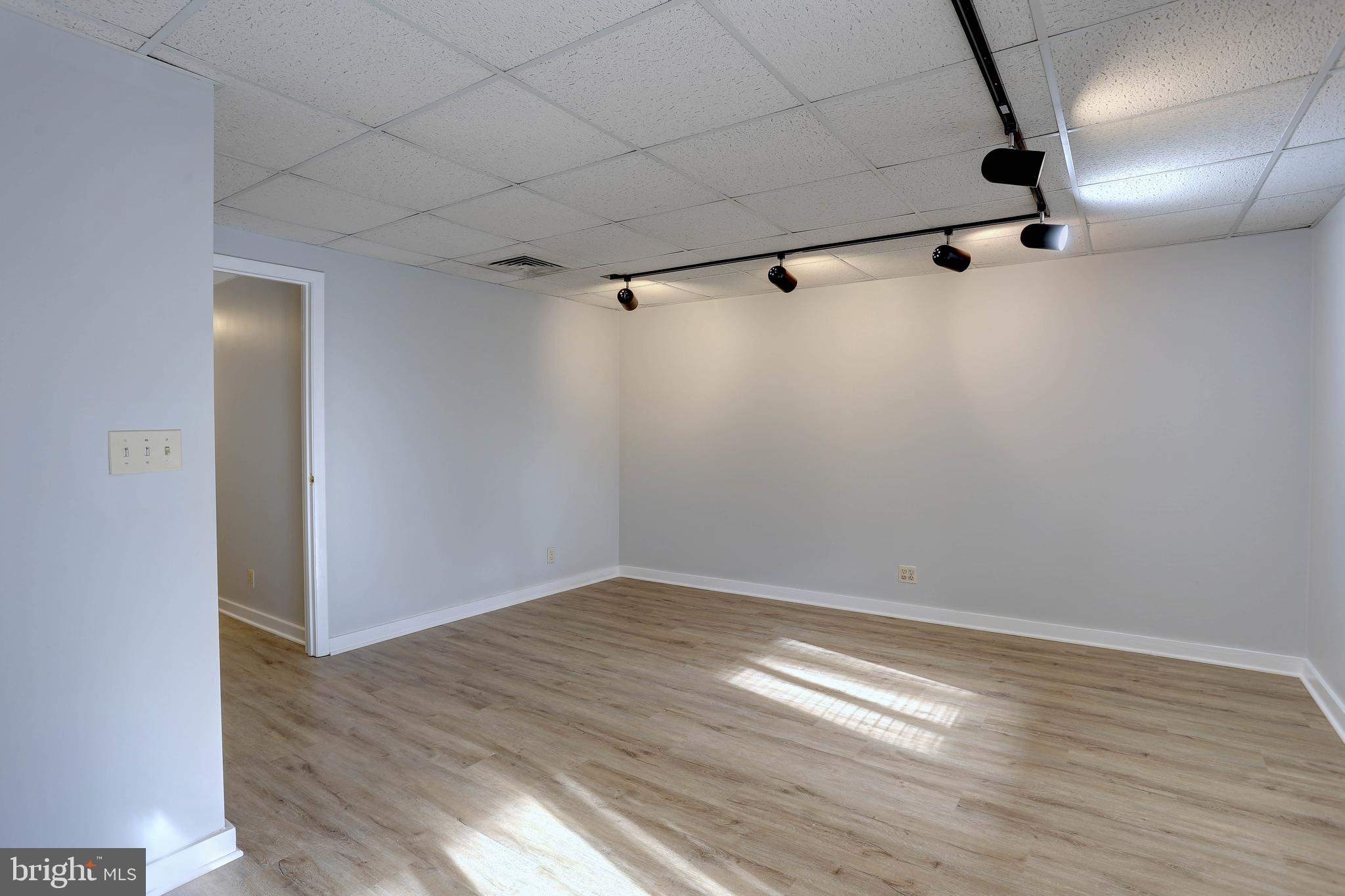 9541 Clocktower Lane Columbia, MD 21046 - Photo 25 of 33