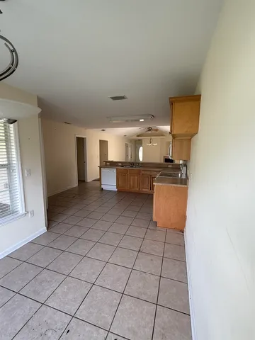 $200,000 | 360 Chastain Lane, Tallahassee, FL 32305