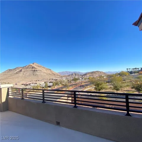 $2,388,888 | 11130 Emory Oak Drive, Las Vegas, NV 89138