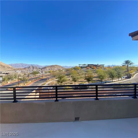 $2,388,888 | 11130 Emory Oak Drive, Las Vegas, NV 89138