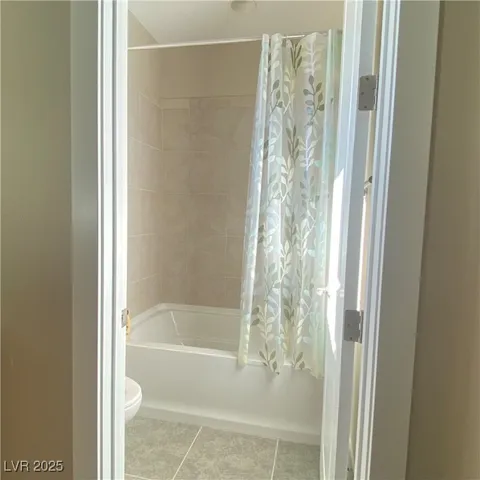 $2,388,888 | 11130 Emory Oak Drive, Las Vegas, NV 89138