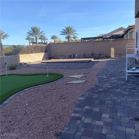 $2,268,888 | 11130 Emory Oak Drive, Las Vegas, NV 89138