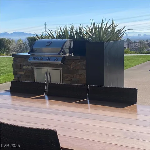 $2,268,888 | 11130 Emory Oak Drive, Las Vegas, NV 89138