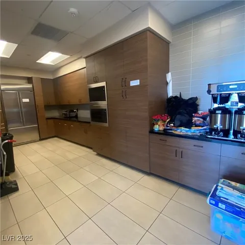 $2,388,888 | 11130 Emory Oak Drive, Las Vegas, NV 89138