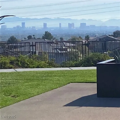 $2,388,888 | 11130 Emory Oak Drive, Las Vegas, NV 89138