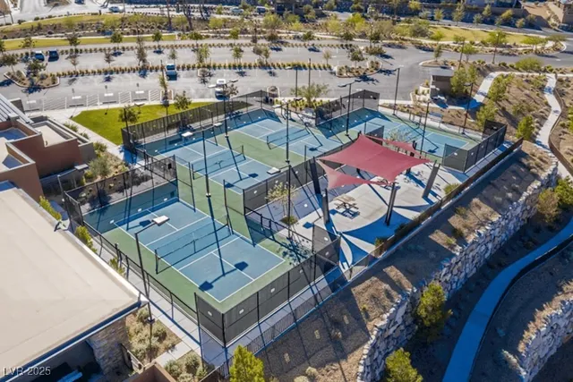 $2,388,888 | 11130 Emory Oak Drive, Las Vegas, NV 89138