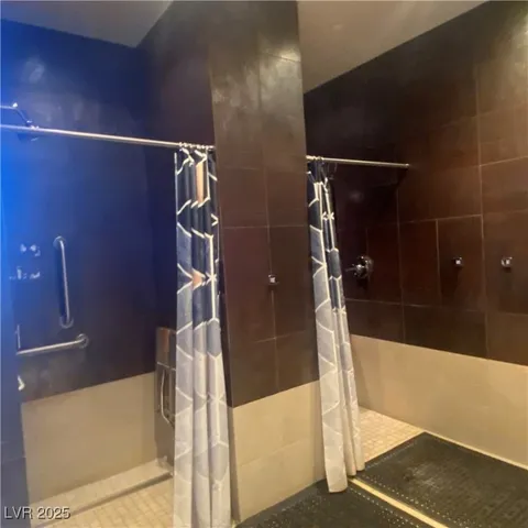 $2,388,888 | 11130 Emory Oak Drive, Las Vegas, NV 89138