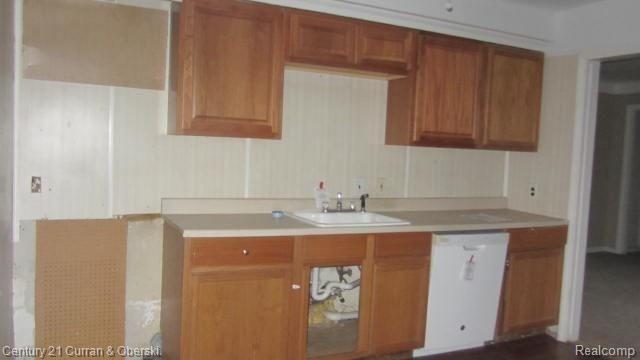 26512 Wick Road Taylor, MI 48180 - Photo 8 of 13