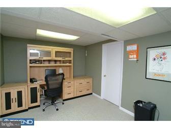 286 Spring Run Lane Downingtown, PA 19335 - Photo 9 of 12 Office / Study