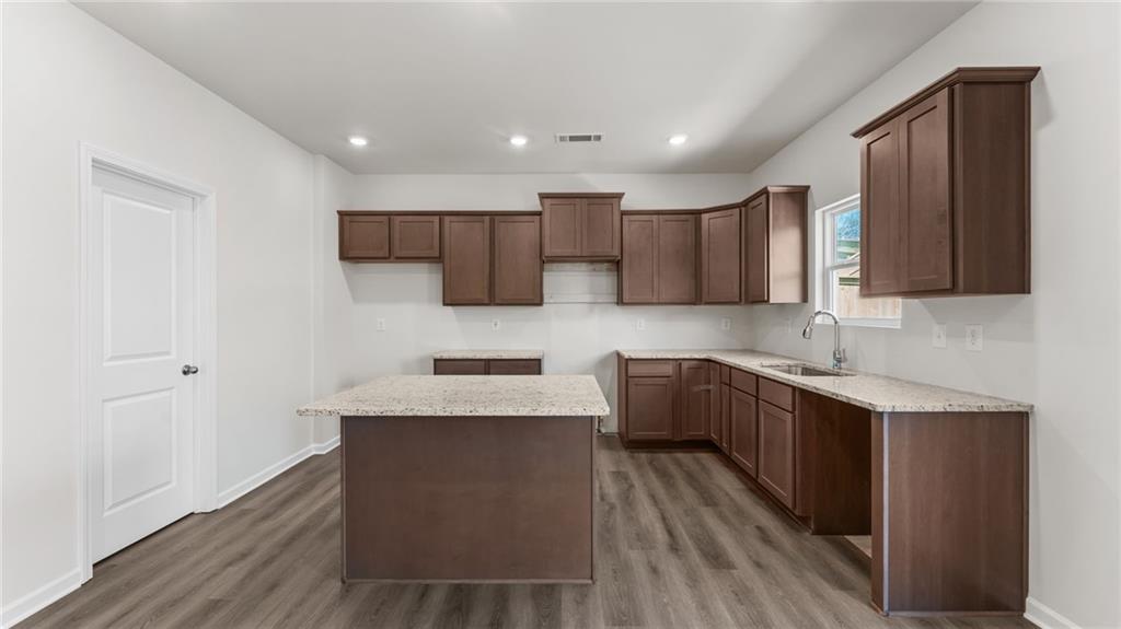 153 Bloomfield Circle Canton, GA 30114 - Photo 4 of 23