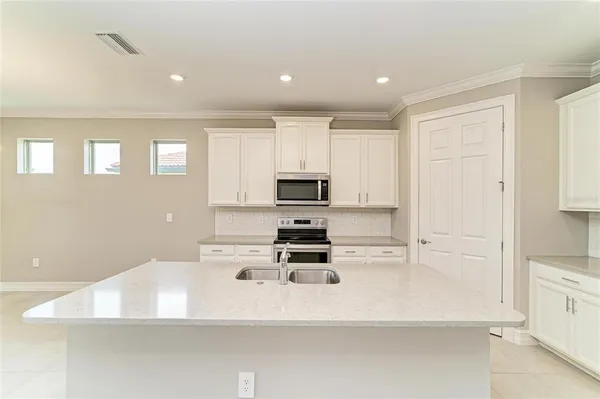 $549,900 | 564 Maraviya Boulevard, Nokomis, FL 34275