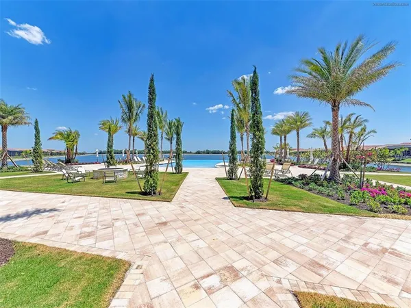 $549,900 | 564 Maraviya Boulevard, Nokomis, FL 34275