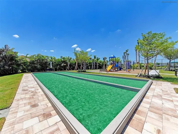 $549,900 | 564 Maraviya Boulevard, Nokomis, FL 34275