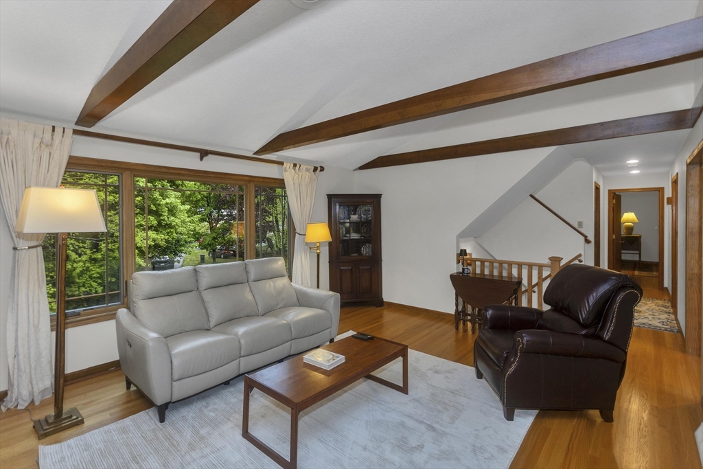 44 Westhampton Road Northampton, MA 01062 - Photo 5 of 42