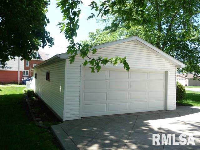 109 North State Street Atkinson, IL 61235 - Photo 3 of 19