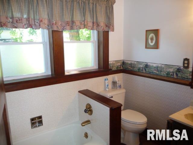 109 North State Street Atkinson, IL 61235 - Photo 9 of 19