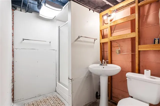 $235,000 | 2511 Kent Street, St. Joseph, MO 64505