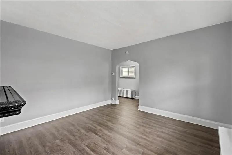 839 Railroad Street McKees Rocks, PA 15136 - Photo 5 of 14